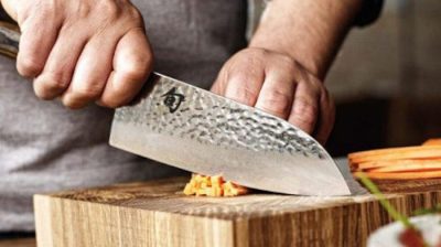 Couteau japonais santoku VS couteau de chef occidental : quelles différences ?