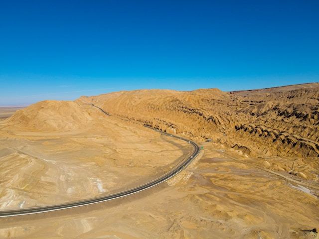 Les routes de désert de Gobi