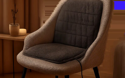Un coussin chauffant élégant mis en scène dans un intérieur moderne pour illustrer une chaleur ciblée et confortable. L’image évoque un usage premium, discret et adapté au quotidien.